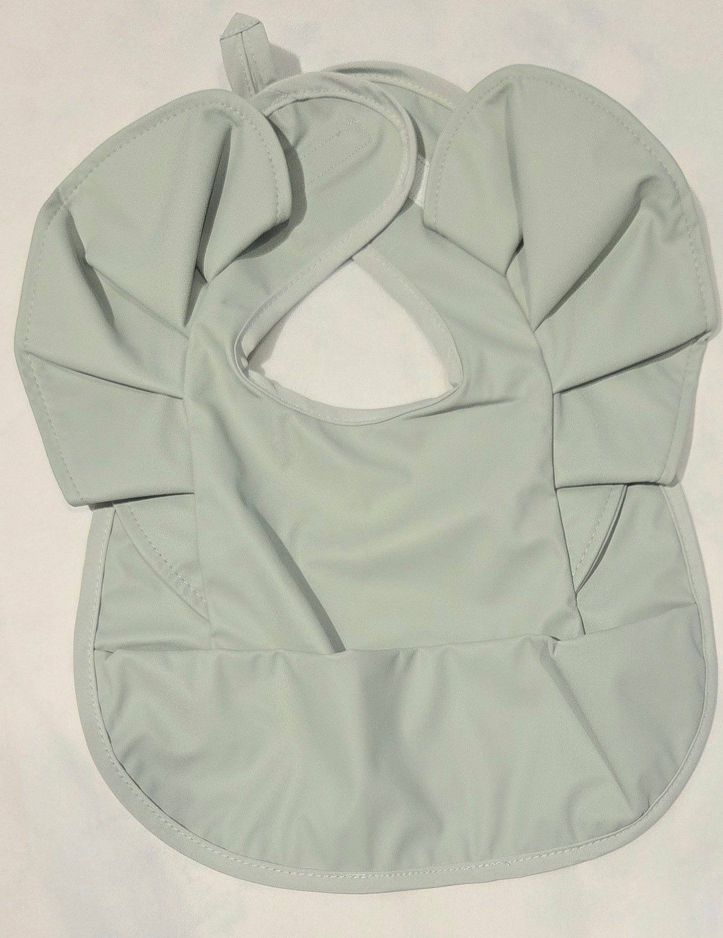 Frill Bib